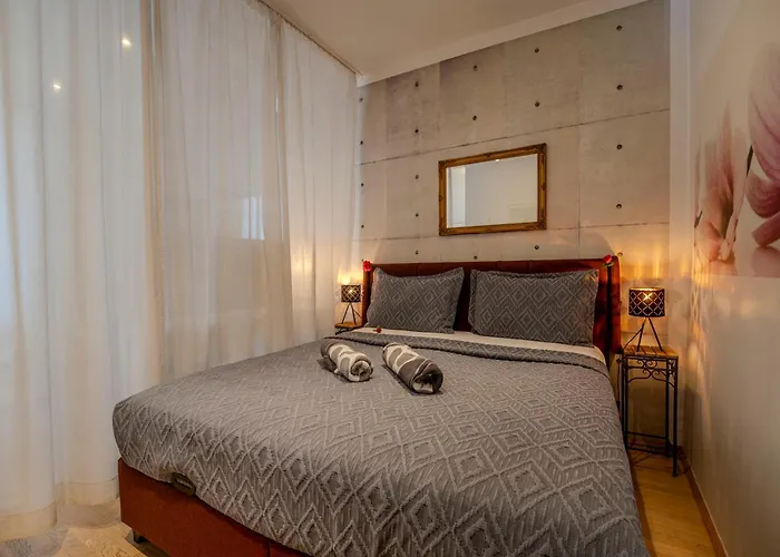 Premium For 4 Near Westbahnhof & Mariahilfer Strasse Apartment